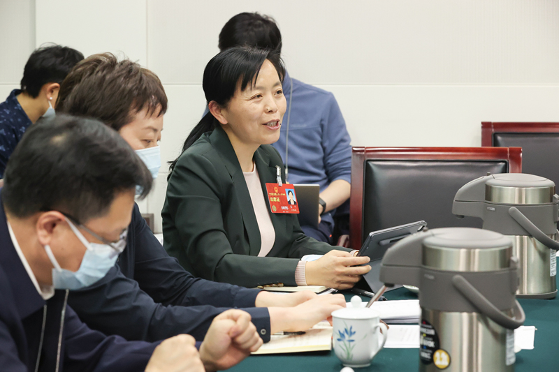 圖集：分組審議（18張）