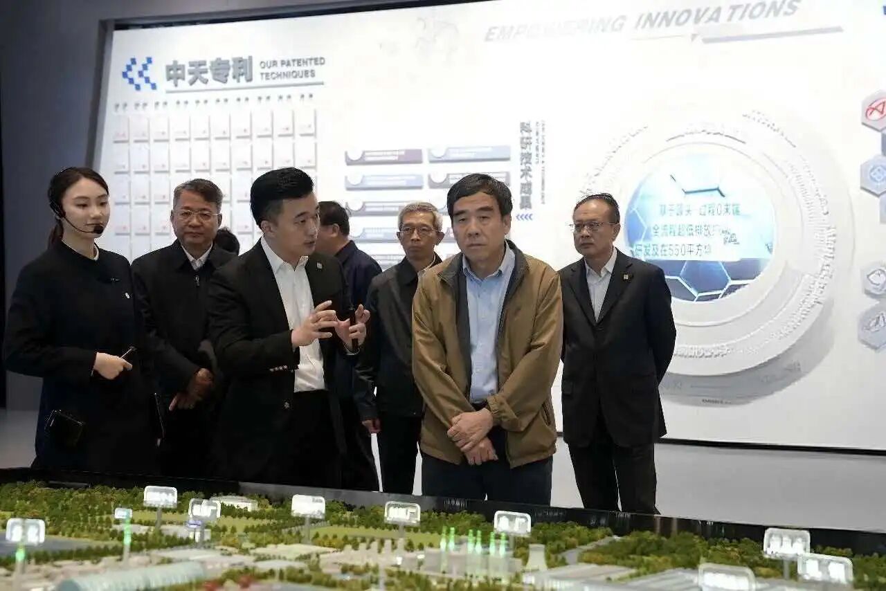 江蘇團(tuán)全國(guó)人大代表中直組在蘇開展專題調(diào)研